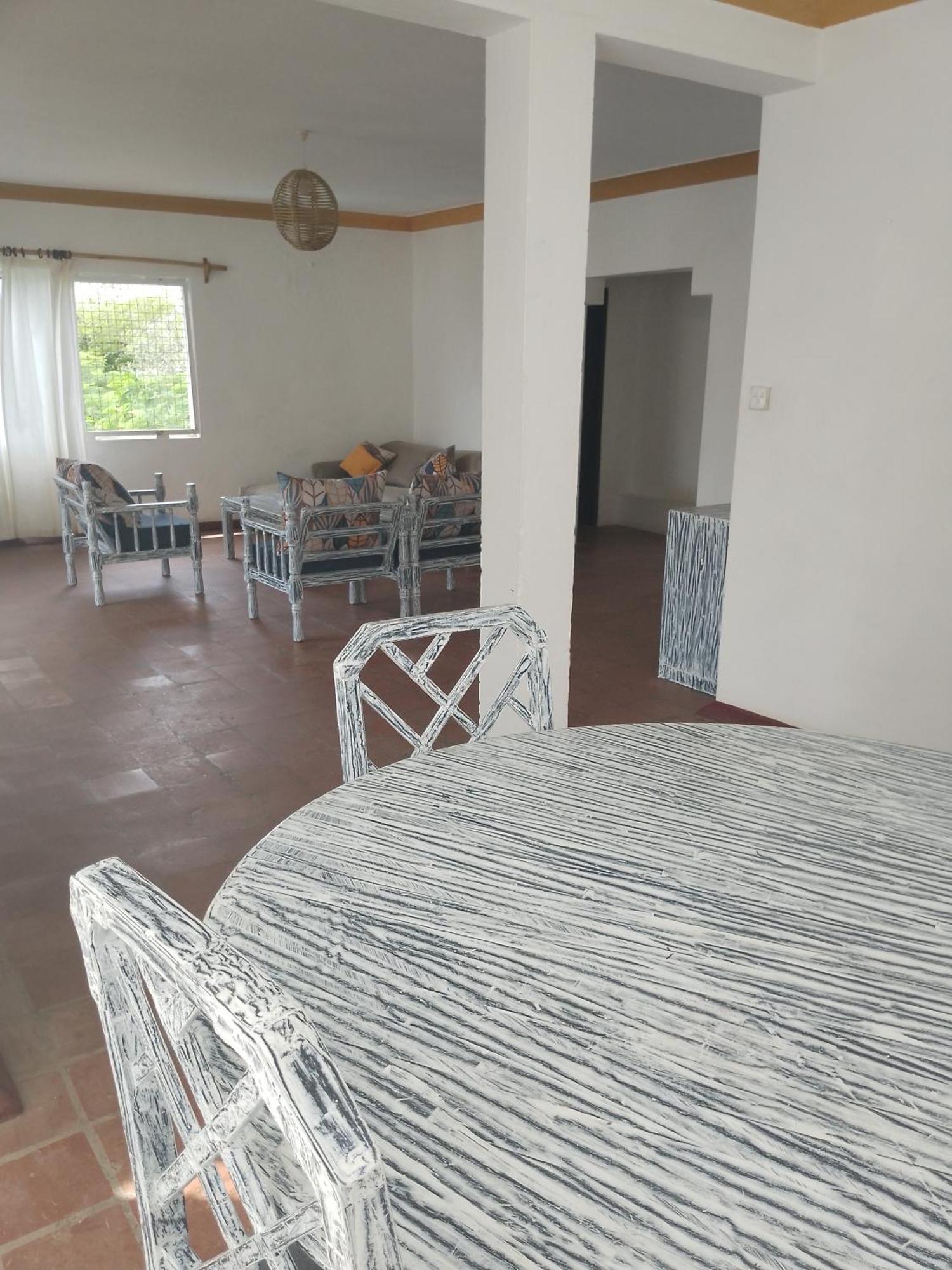 Wayside Beach Apartments Diani Beach Δωμάτιο φωτογραφία